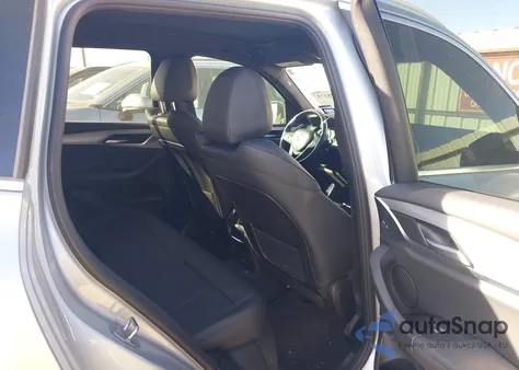 2021 BMW X3 Sdrive30I z USA, uszkodzony, nr VIN 5UXTY3C02M9H14900